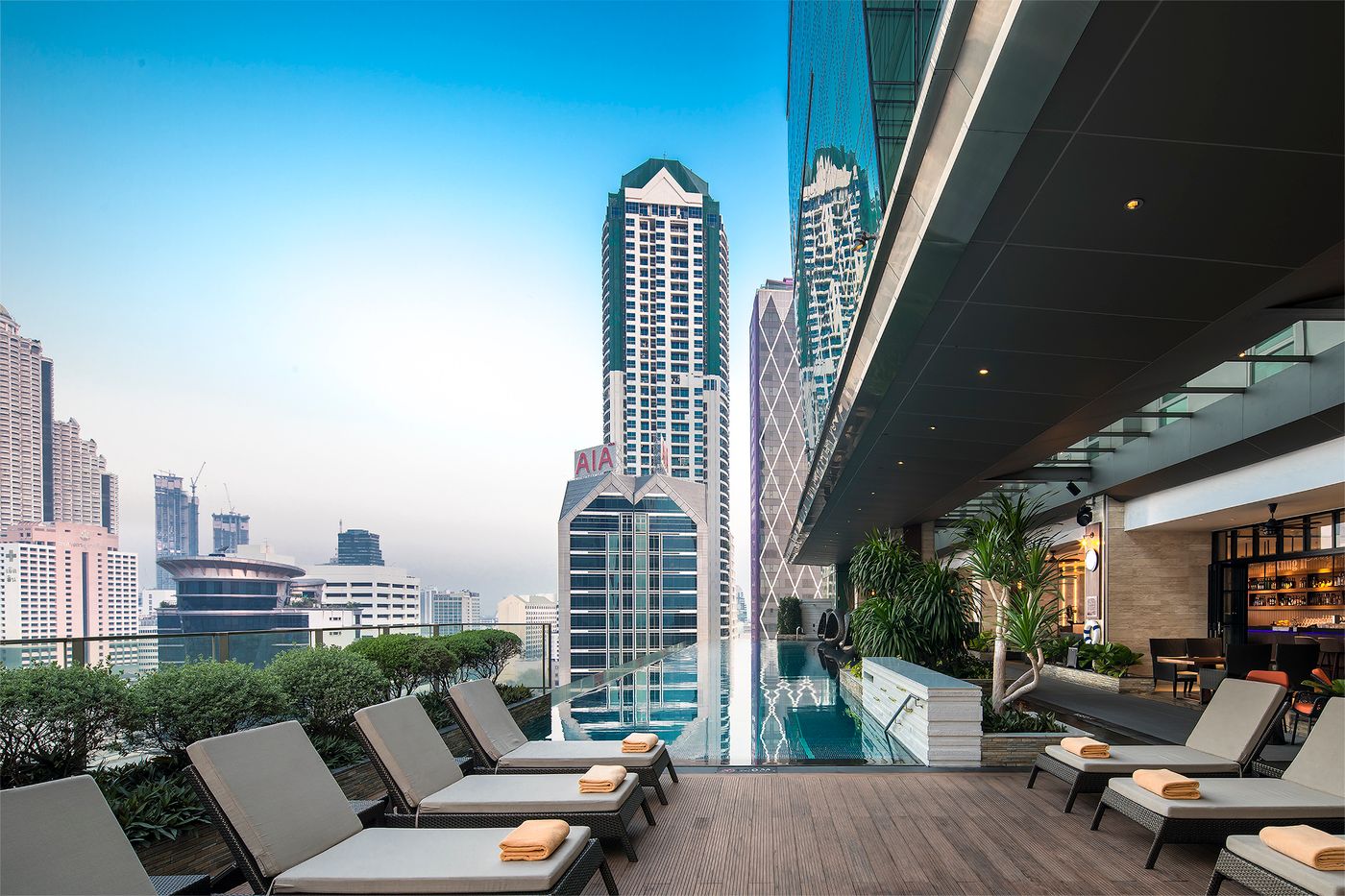 Eastin-Grand-Hotel-Sathorn-Bangkok-Pool-53
