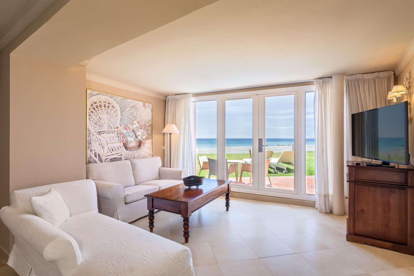 Hotel-Guadalmina-Spa---Golf-Resort-Room-16