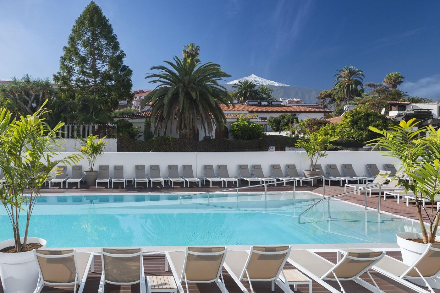 Hotel-Atlantic-Mirage-Suites---SPA-Pool-1