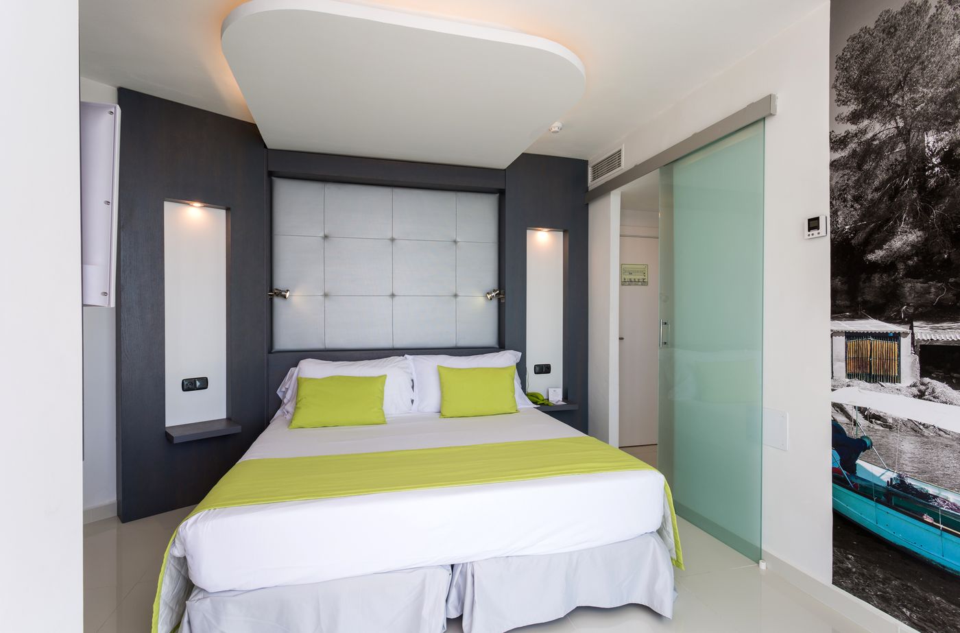 The-Ibiza-Twiins-Room-31