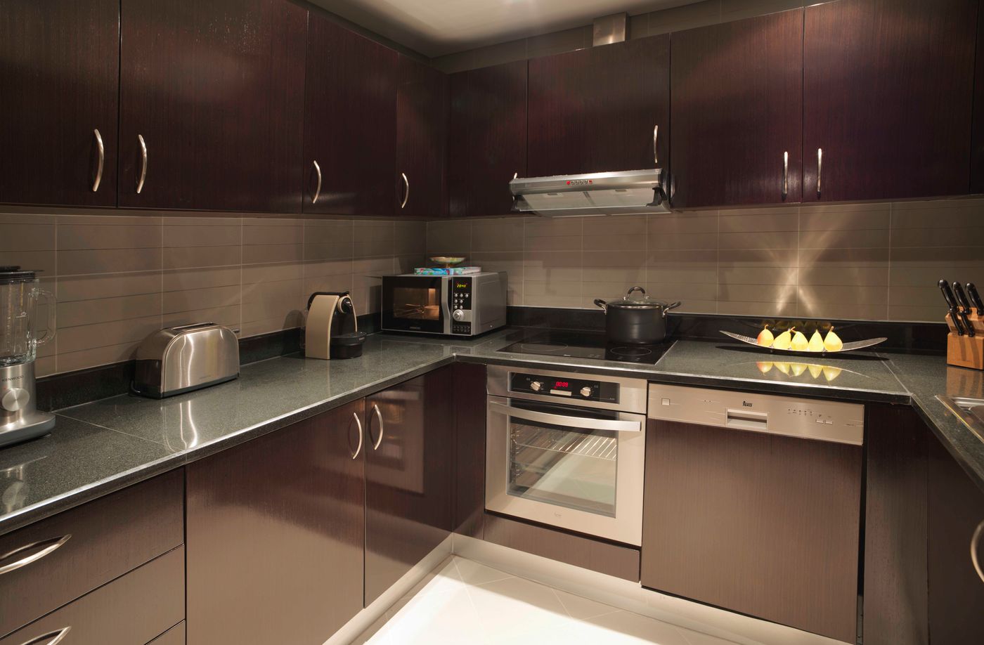 Anantara-The-Palm-Dubai-Resort-Room-46