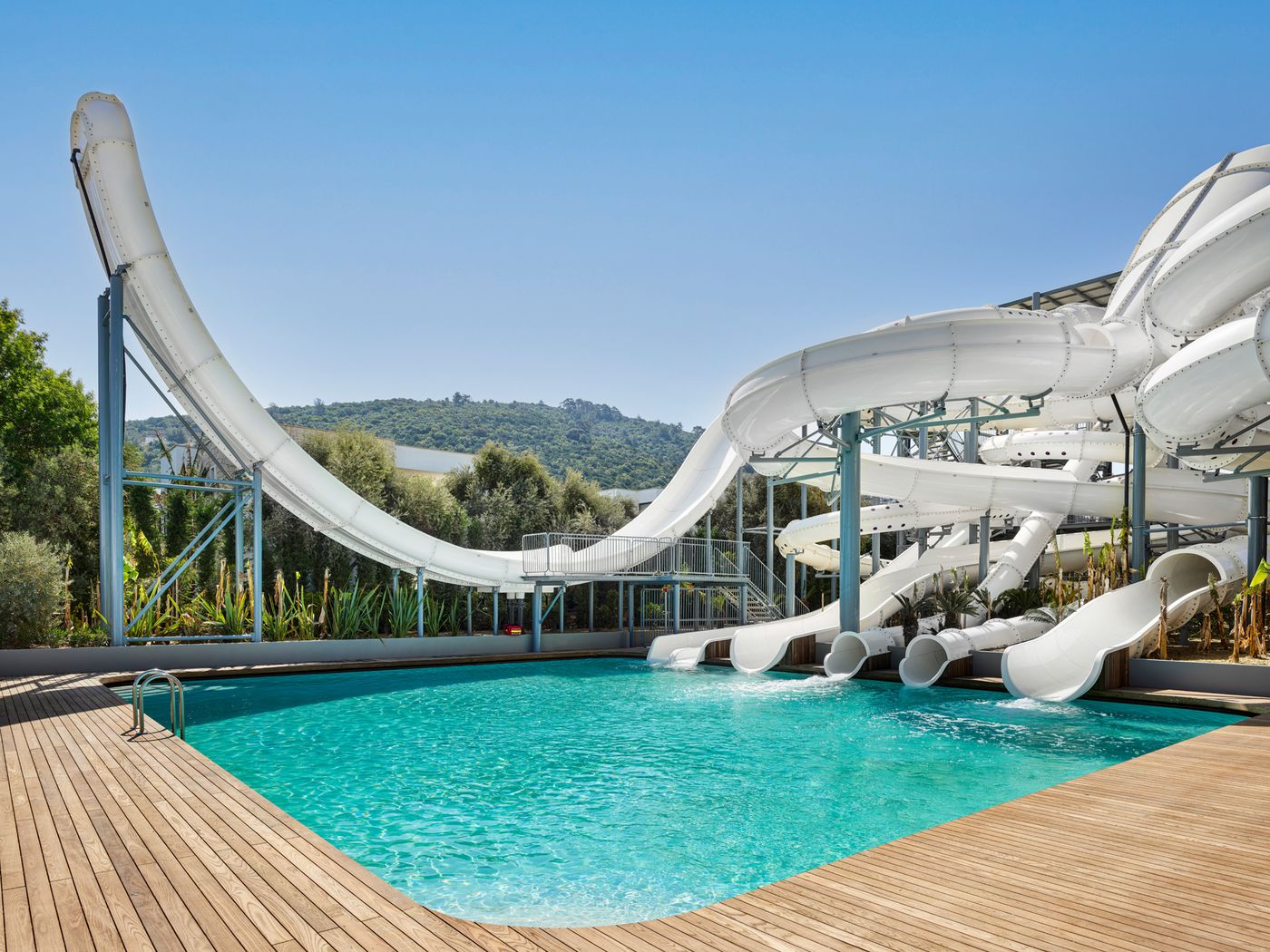 Voyage Torba and Private