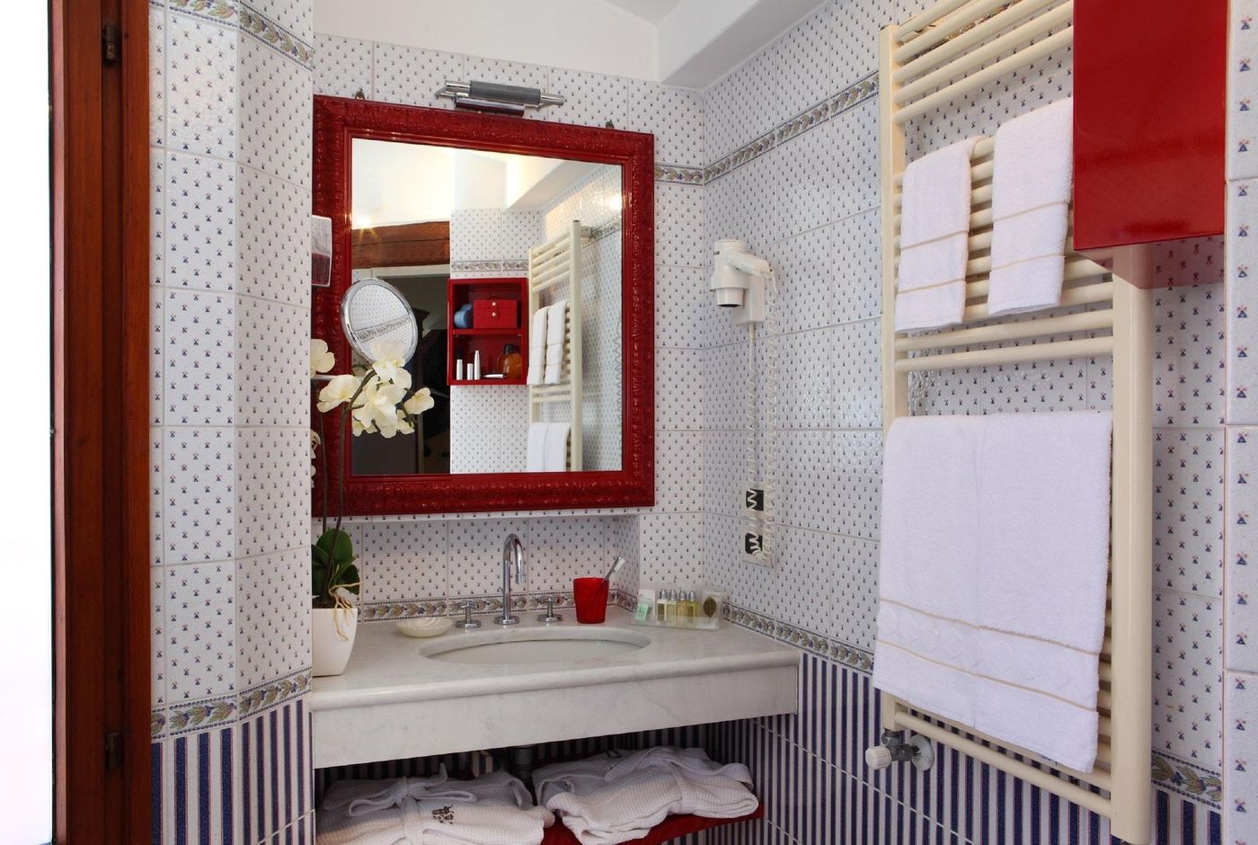 Pensione-Accademia---Villa-Maravege-Room-18