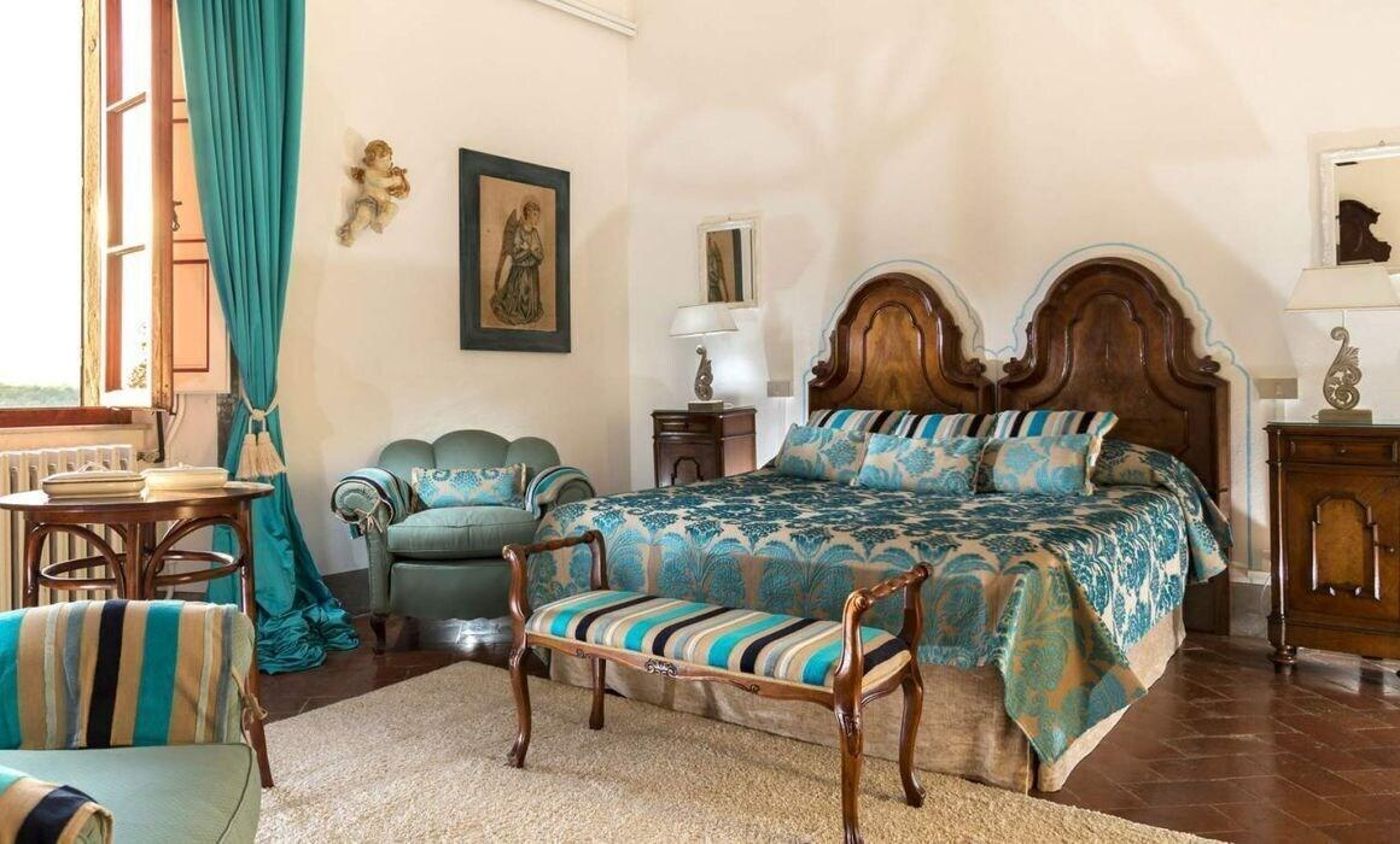 Villa-Vistarenni-Room-4