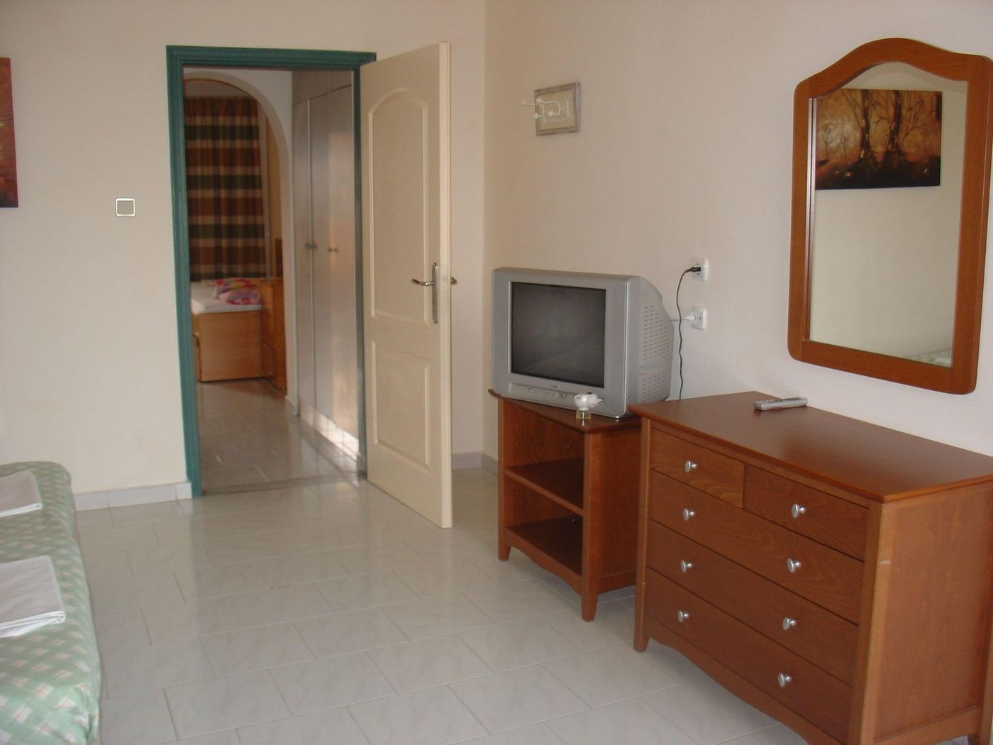 Lyristis-studios-Room-39