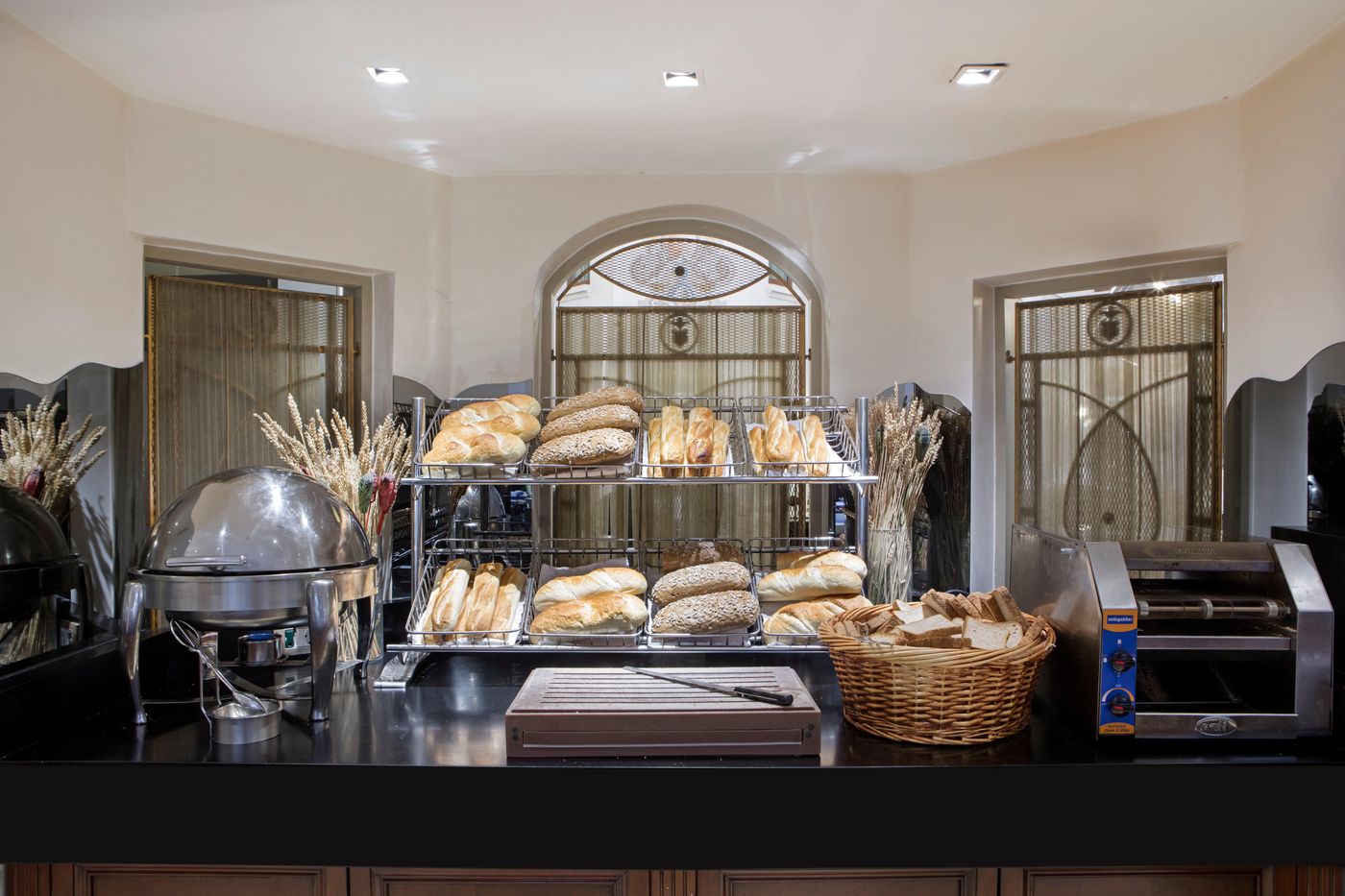 Crowne-Plaza-Istanbul---Old-City-Restaurant-51