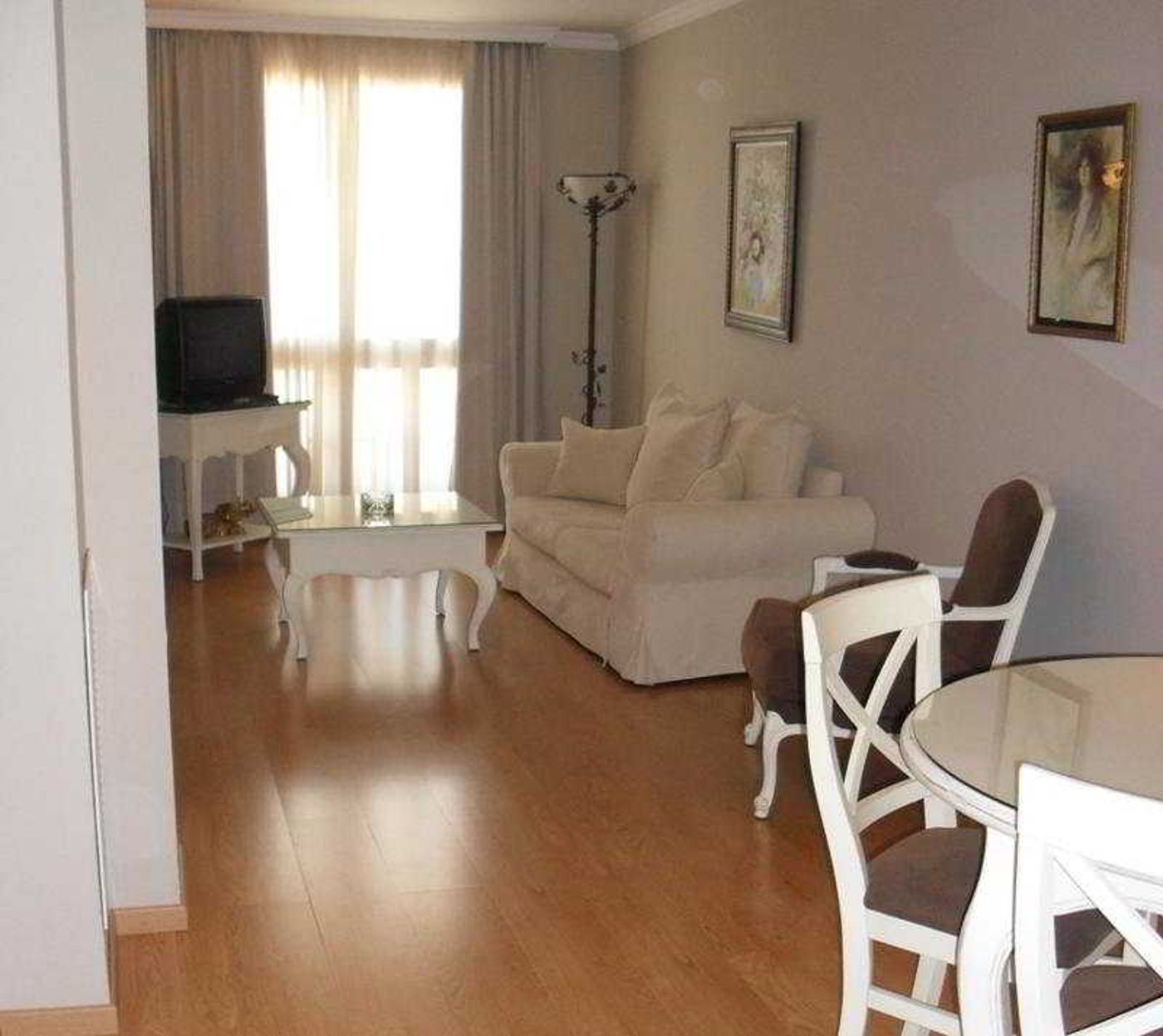 Vent-de-Garbi-Room-10