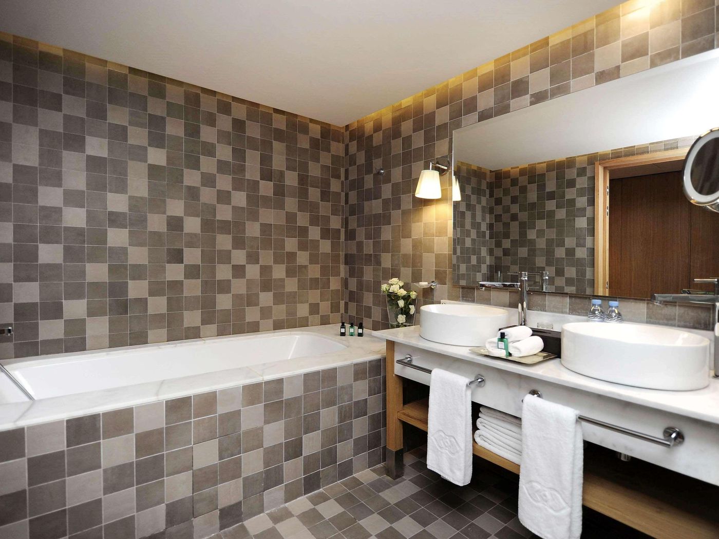 Sofitel-Marrakech-Lounge-and-Spa-Room-38