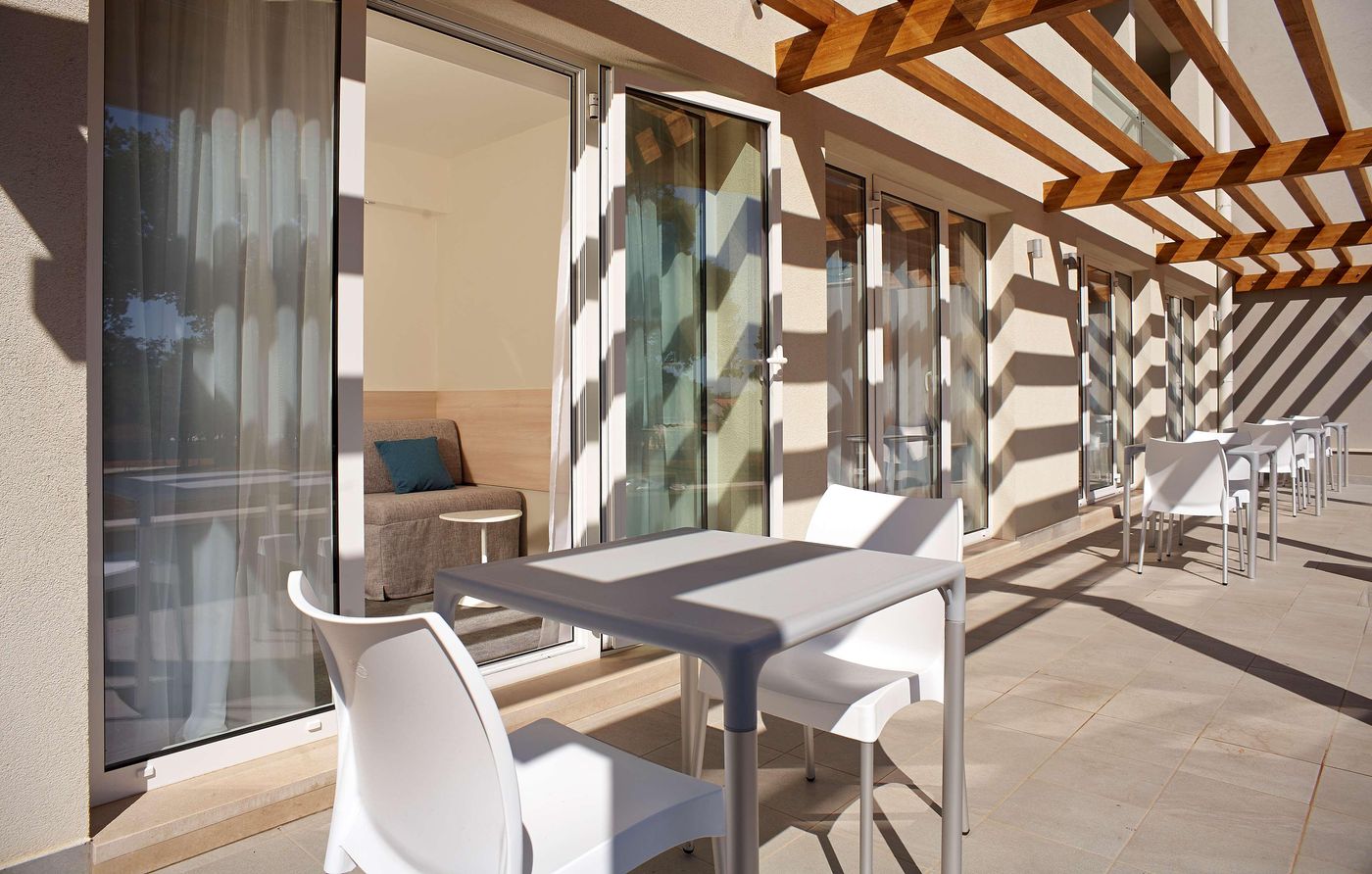 Park-Plaza-Belvedere-Room-9