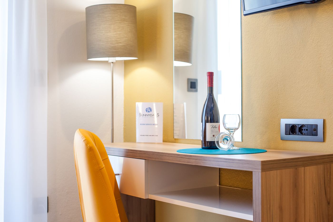 Sunny-Days-Apartments-Room-42