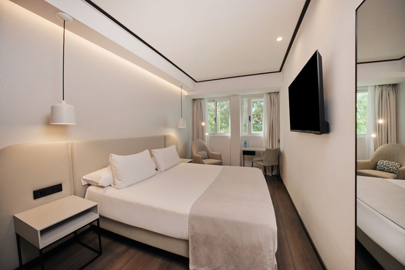 Rafaelhoteles-Ventas-Room-12