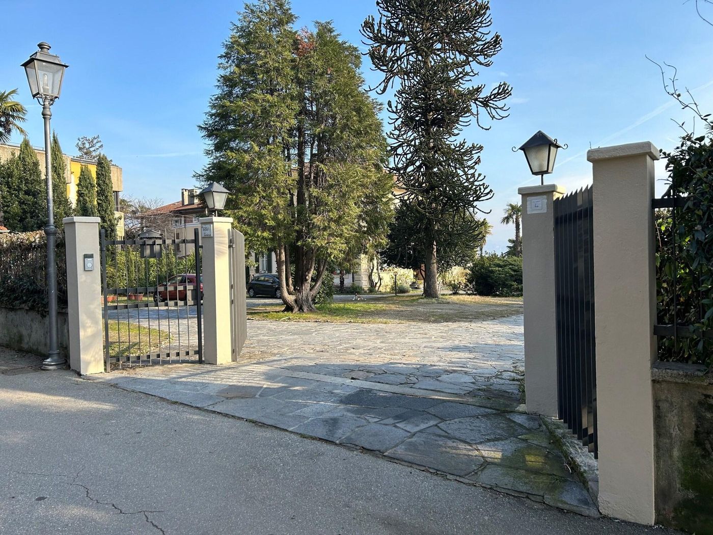 Albergo Cannero-Italy-Cannero Riviera-General view-4