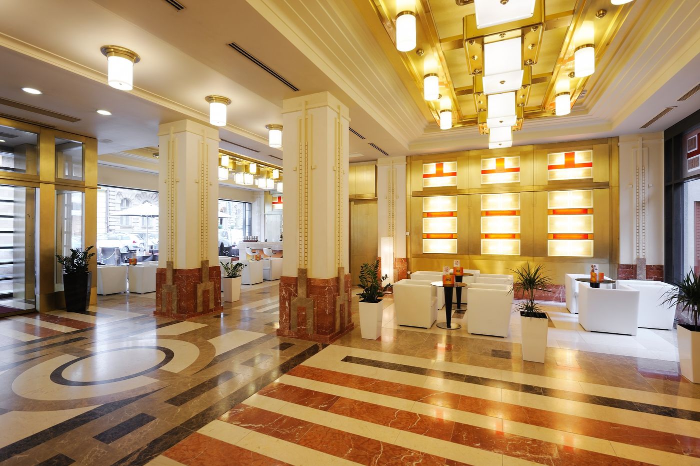 Majestic-Plaza-Hotel-Prague-Lobby-2