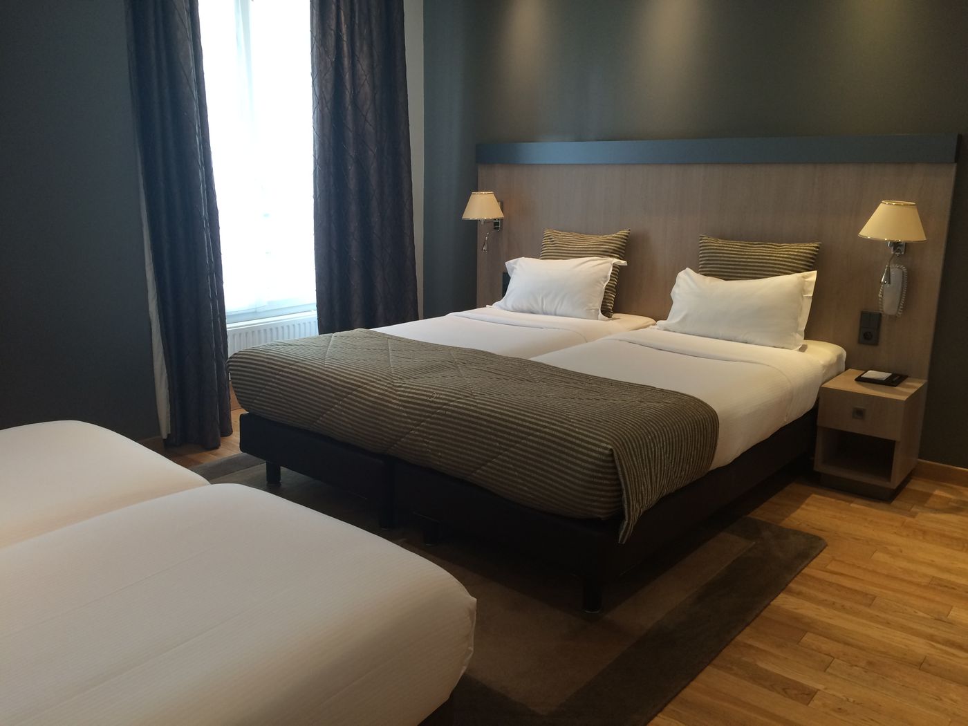 Tourisme-Avenue-Room-25