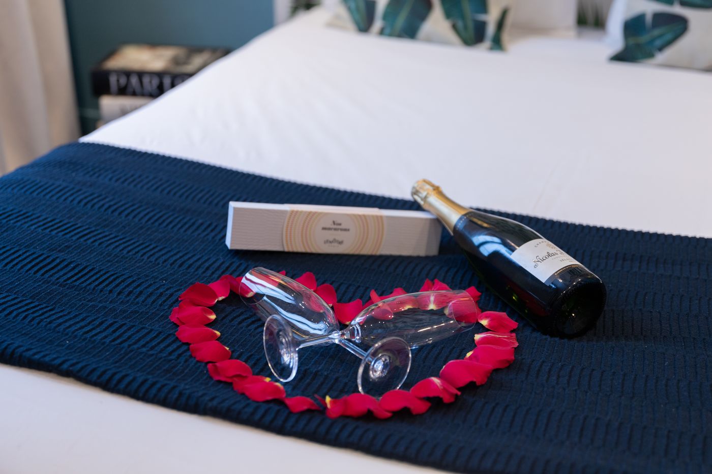 Hotel-du-Theatre-by-Patrick-Hayat-Room-22