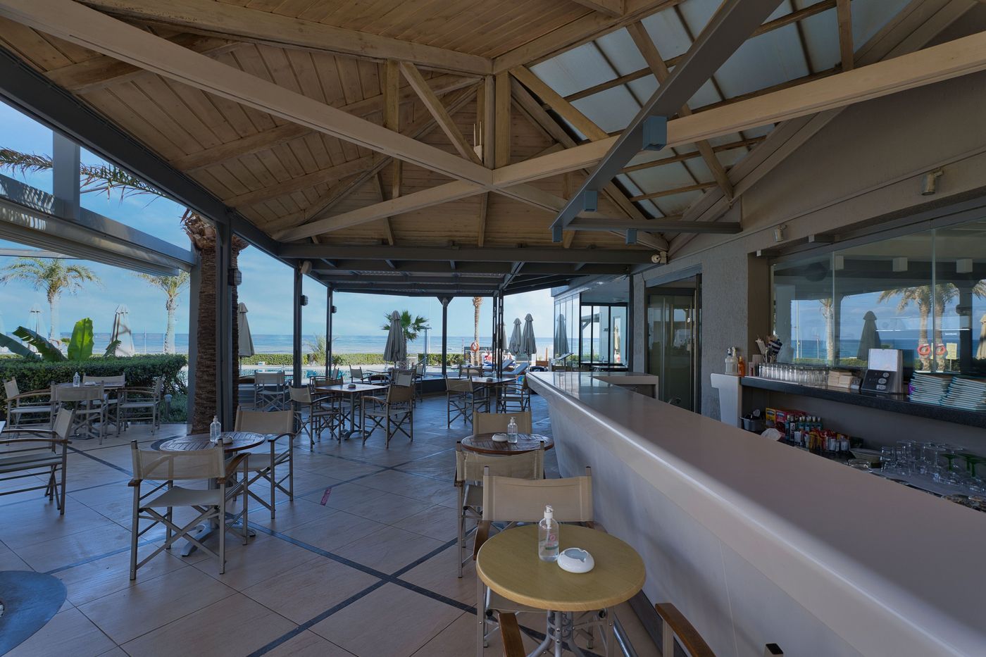 Sentido-Pearl-Beach-Bar-15