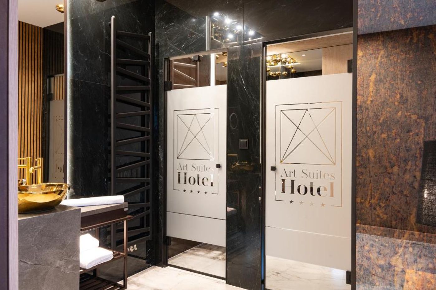 Art-Suites-Hotel-Room-49