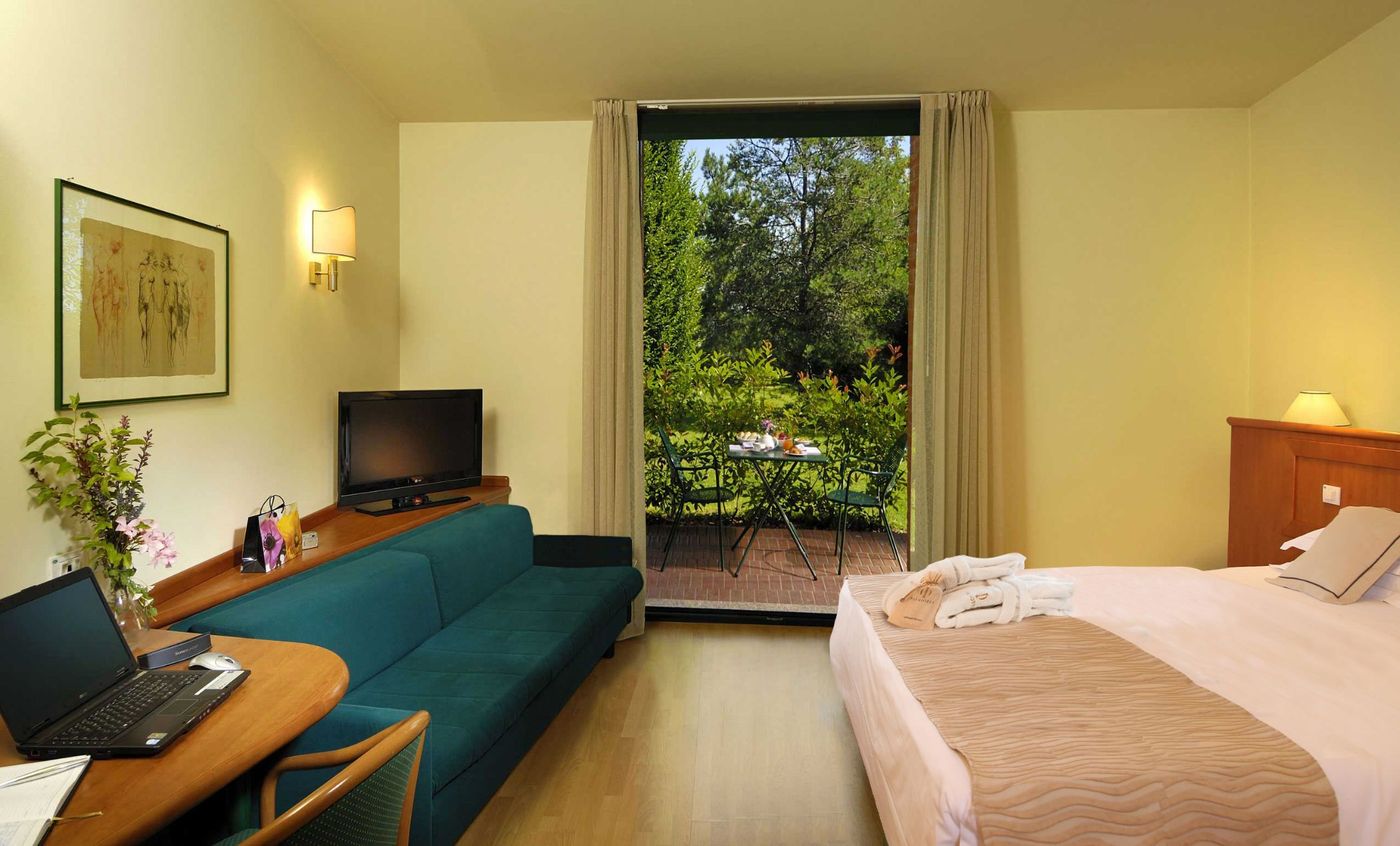Phi Hotel Emilia - Italy - Ozzano dell'Emilia (Bo) - Room - 10