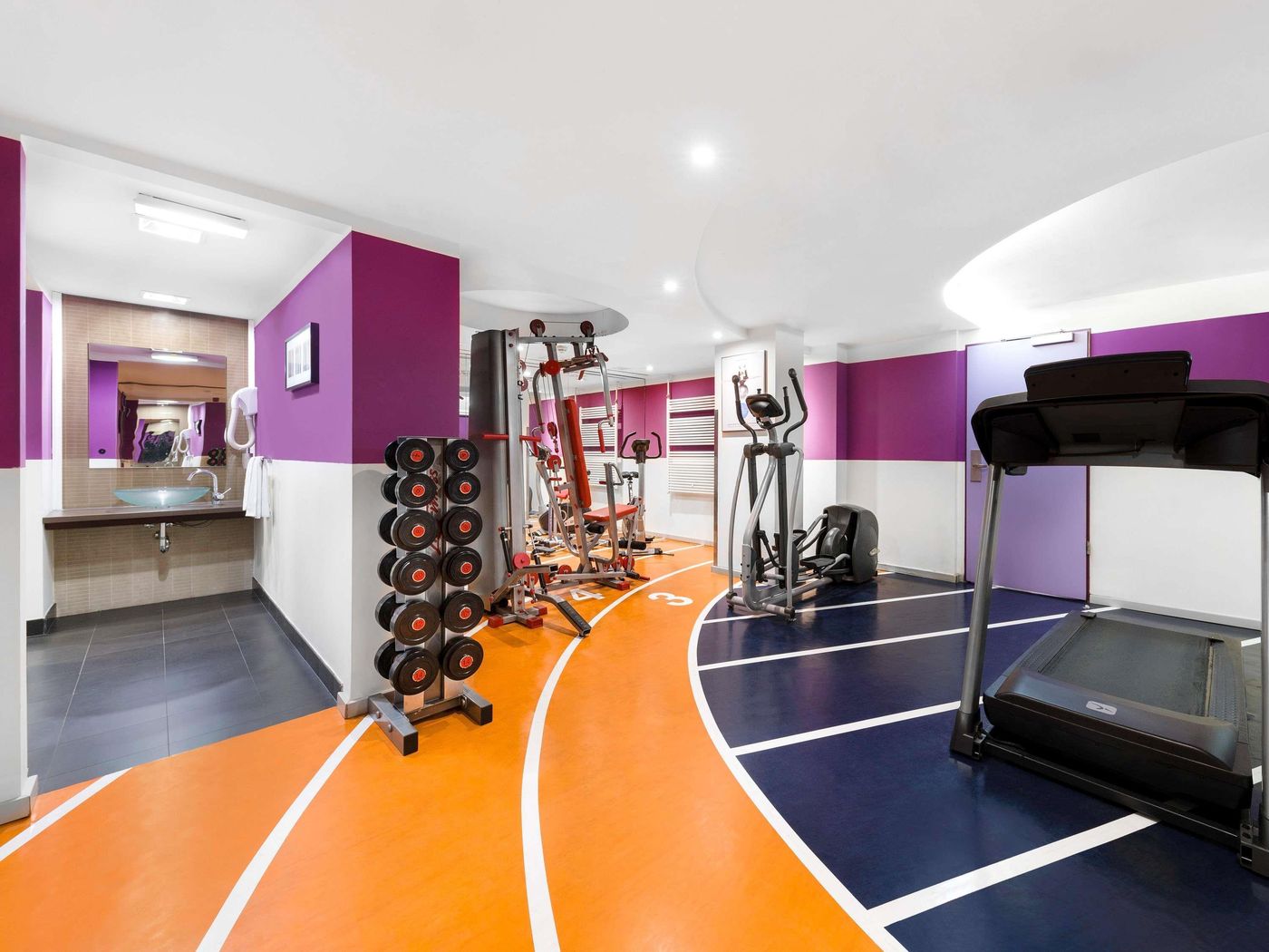 Novotel-Budapest-Danube-Sports-and-Entertainment-63