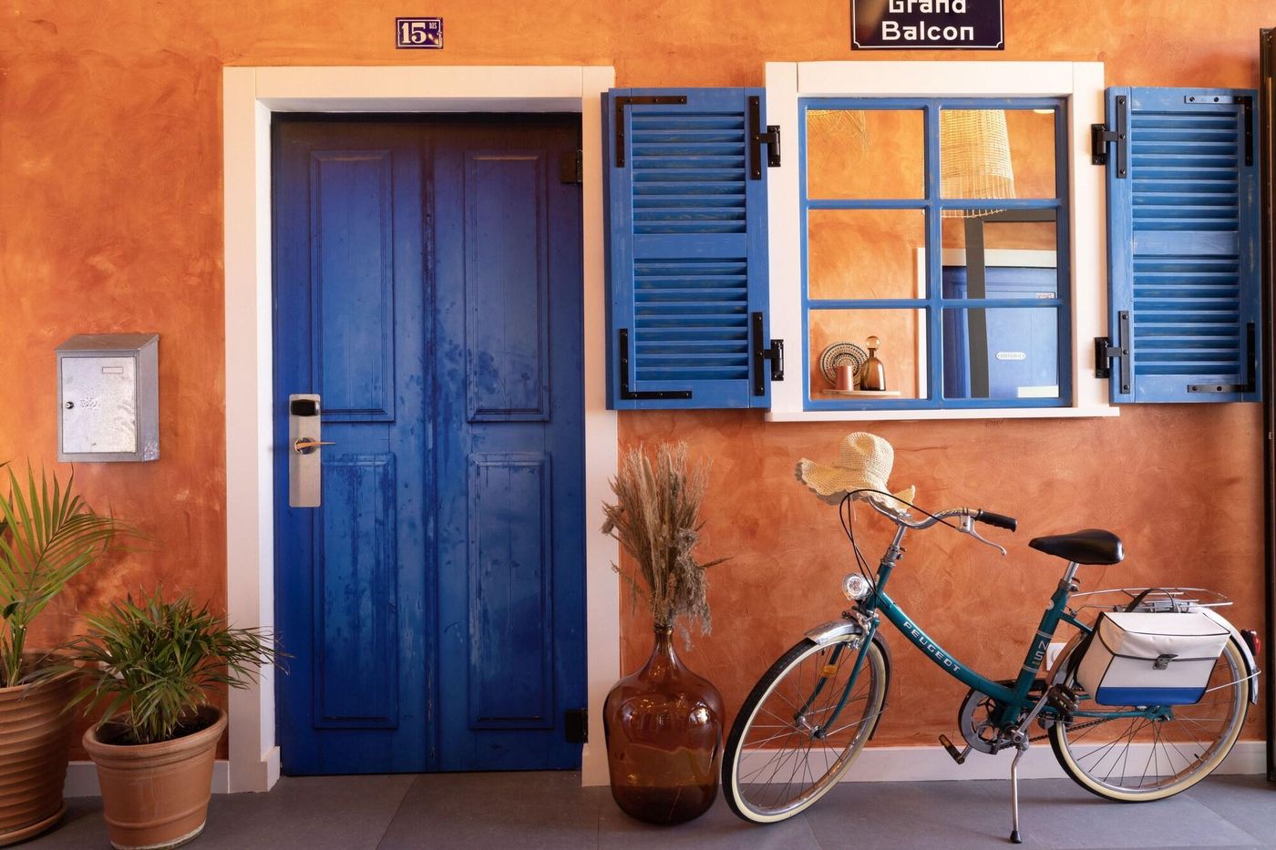 Quinzerie-Hotel---Tour-Eiffel-Bar-4