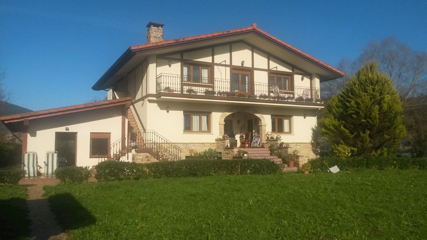 Agroturismo Ibarrondo Etxea-Spain-MUNGIA-General view-2