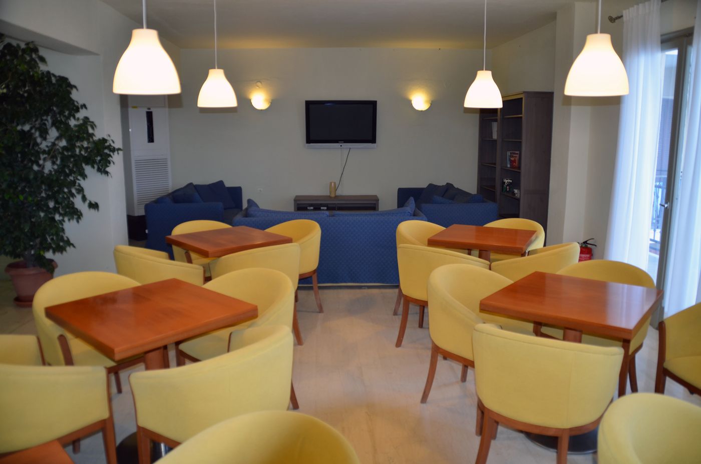 Mitsis-Belvedere-Lobby-27