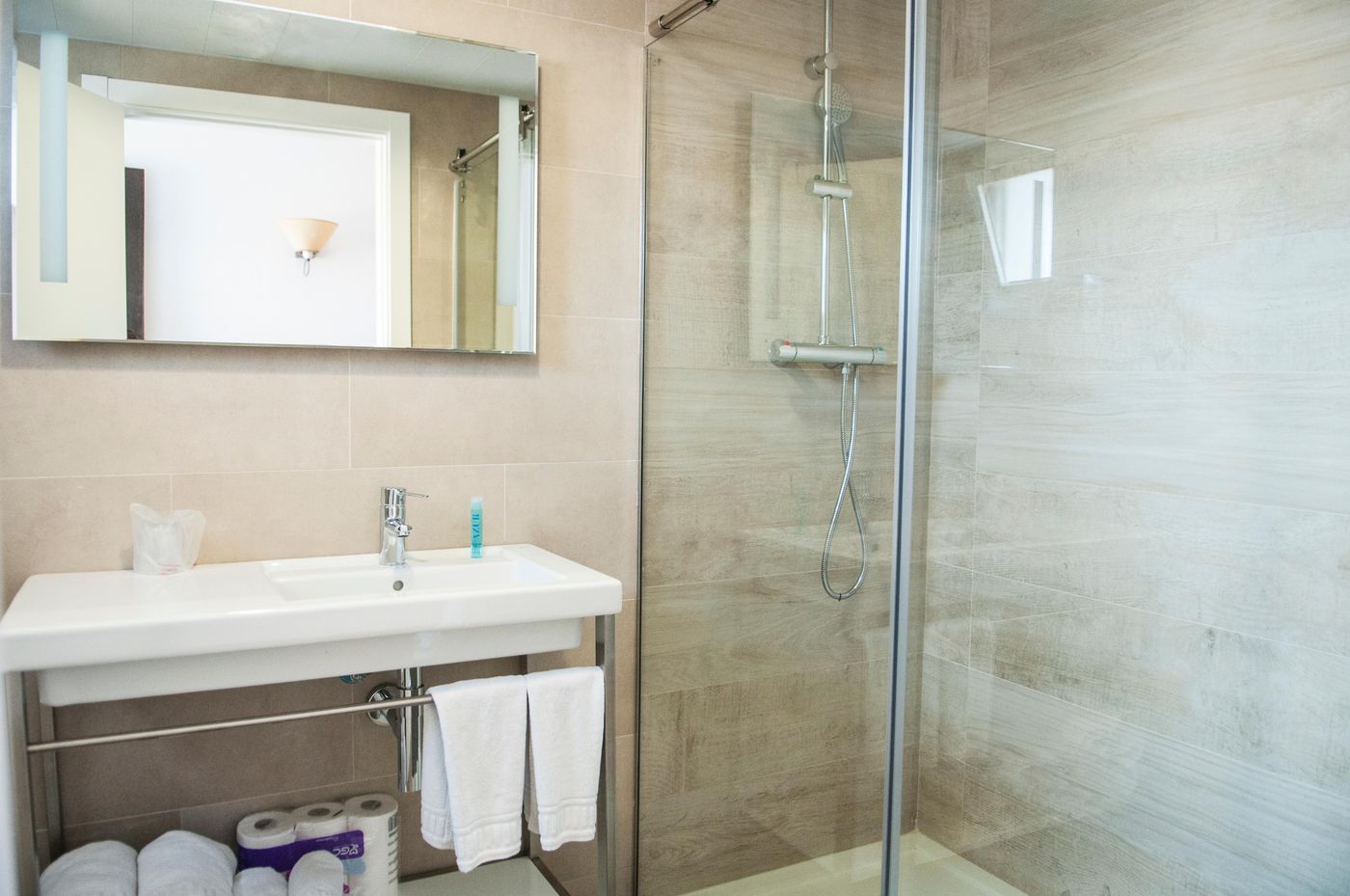 Los-Naranjos-Room-48