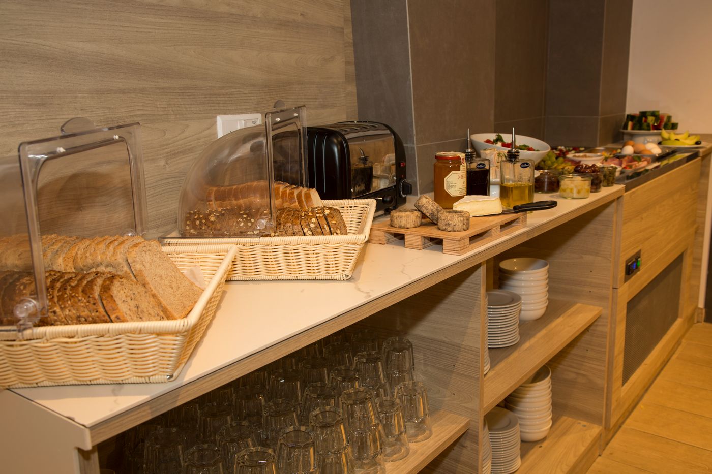 Ivy-Hotel-Restaurant-13