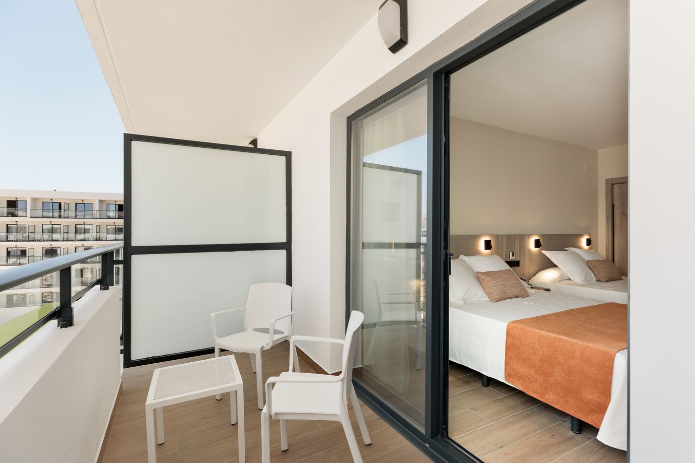 Best-Oasis-Tropical-Room-39