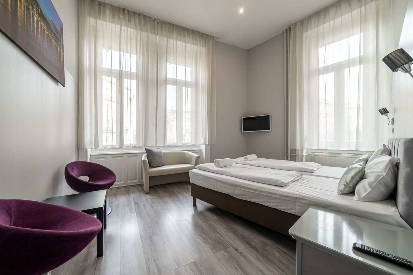 Full Moon Budapest - Hungary - BUDAPEST - General view - 8