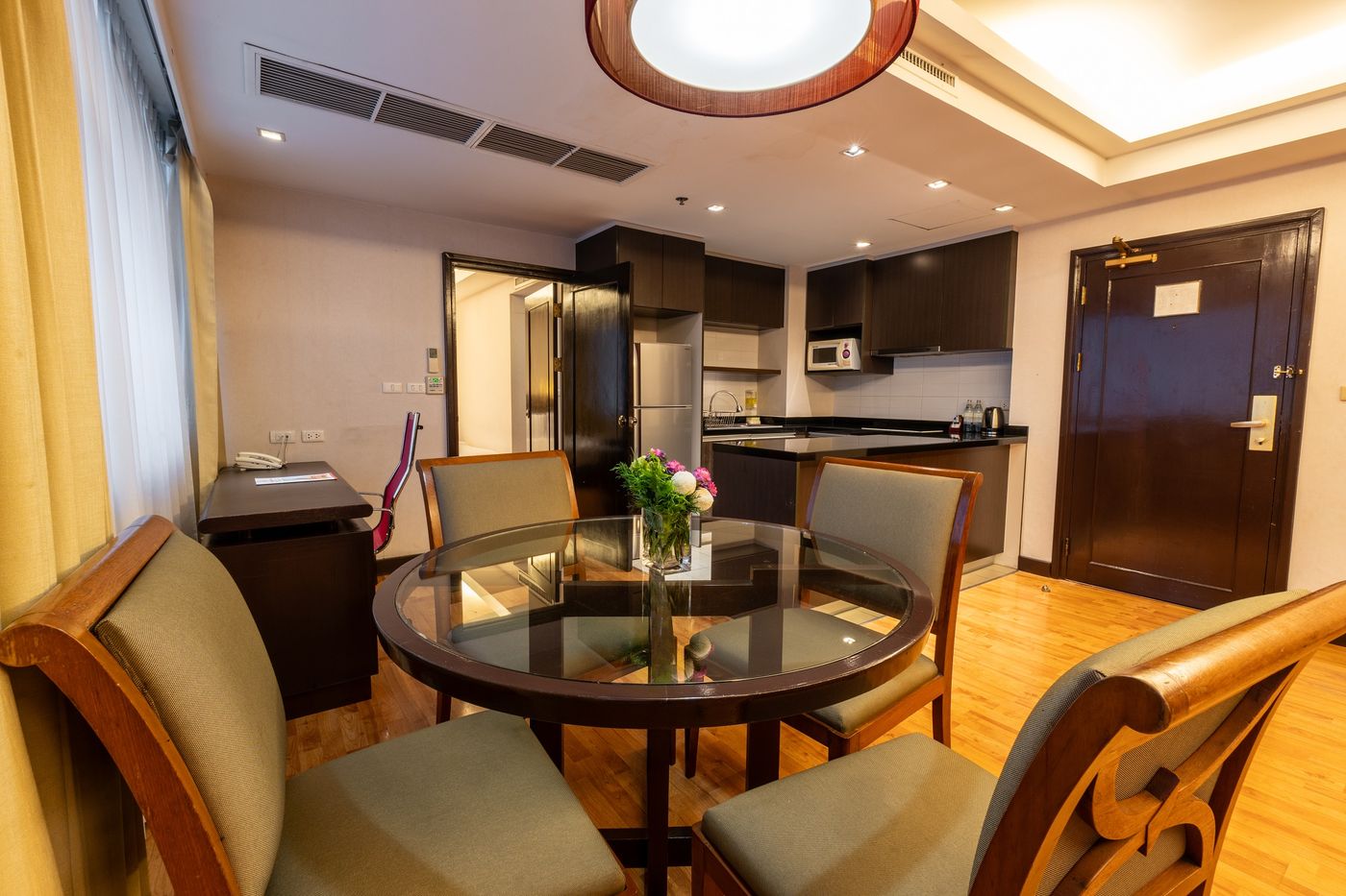 Rembrandt-Hotel-Bangkok-Room-8