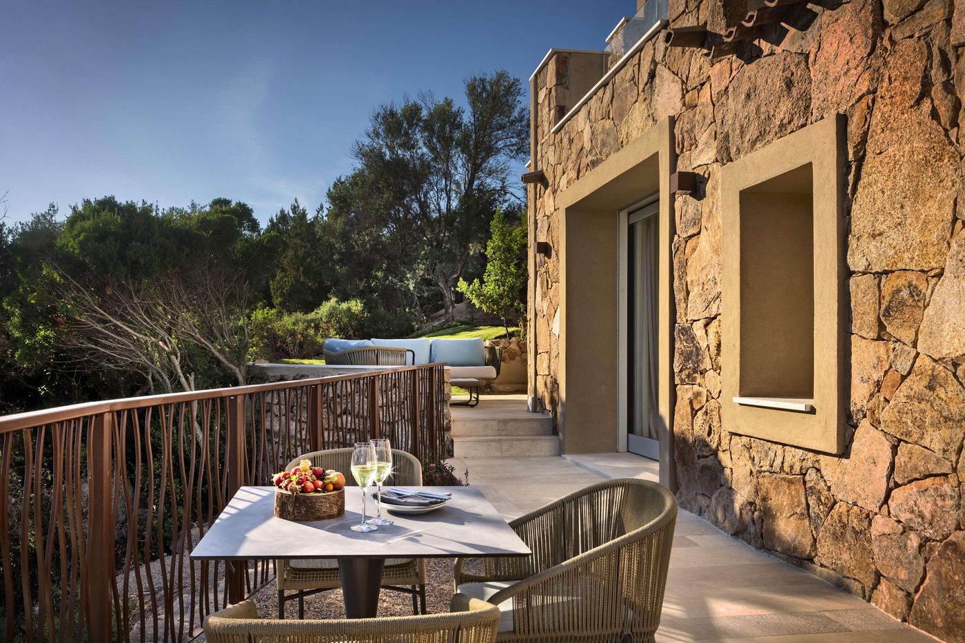 7Pines-Resort-Sardinia-Restaurant-14