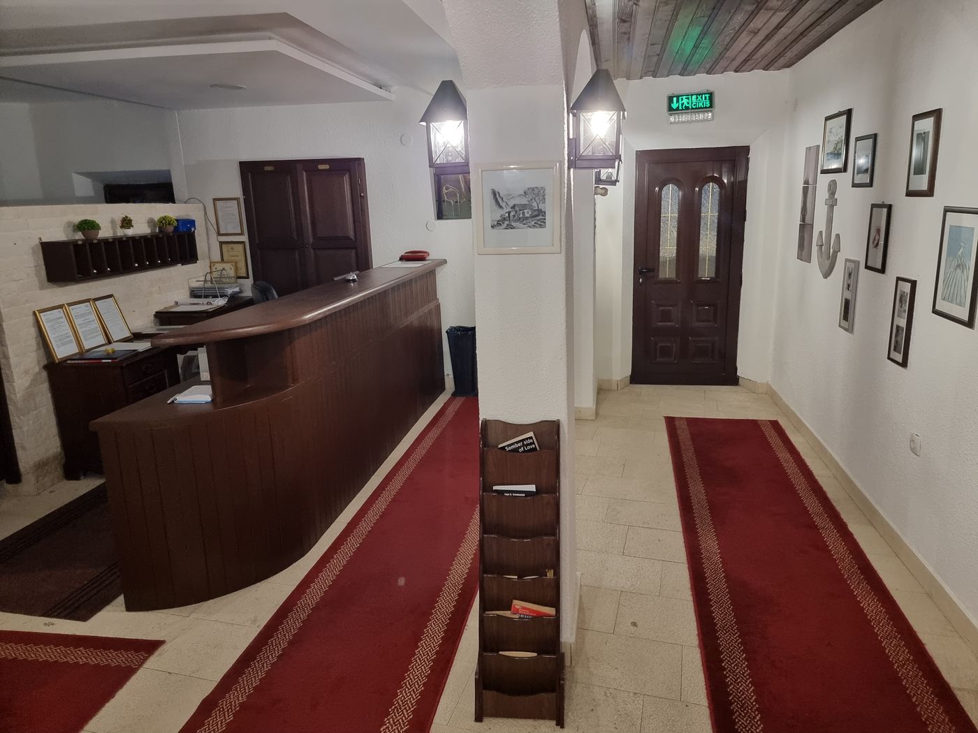 Kulla-e-Balshajve-Lobby-44