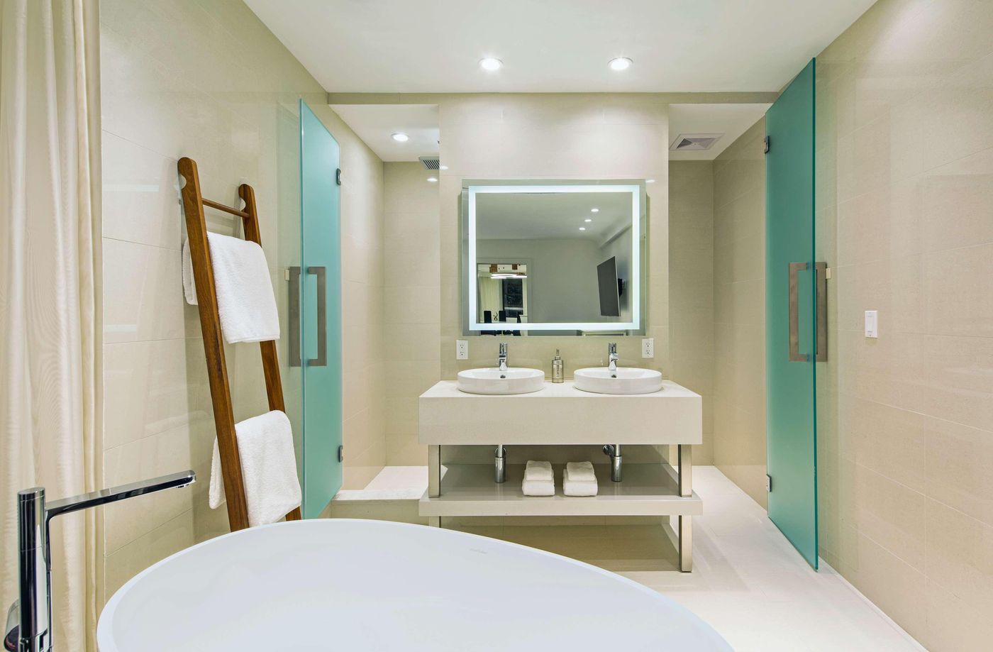 Dream-Midtown-Room-29