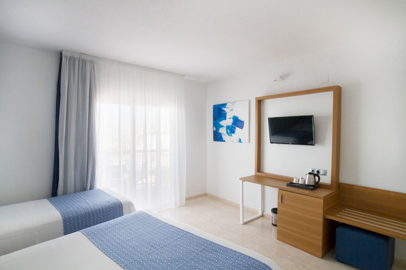Ibersol-Torremolinos-Beach-Room-19