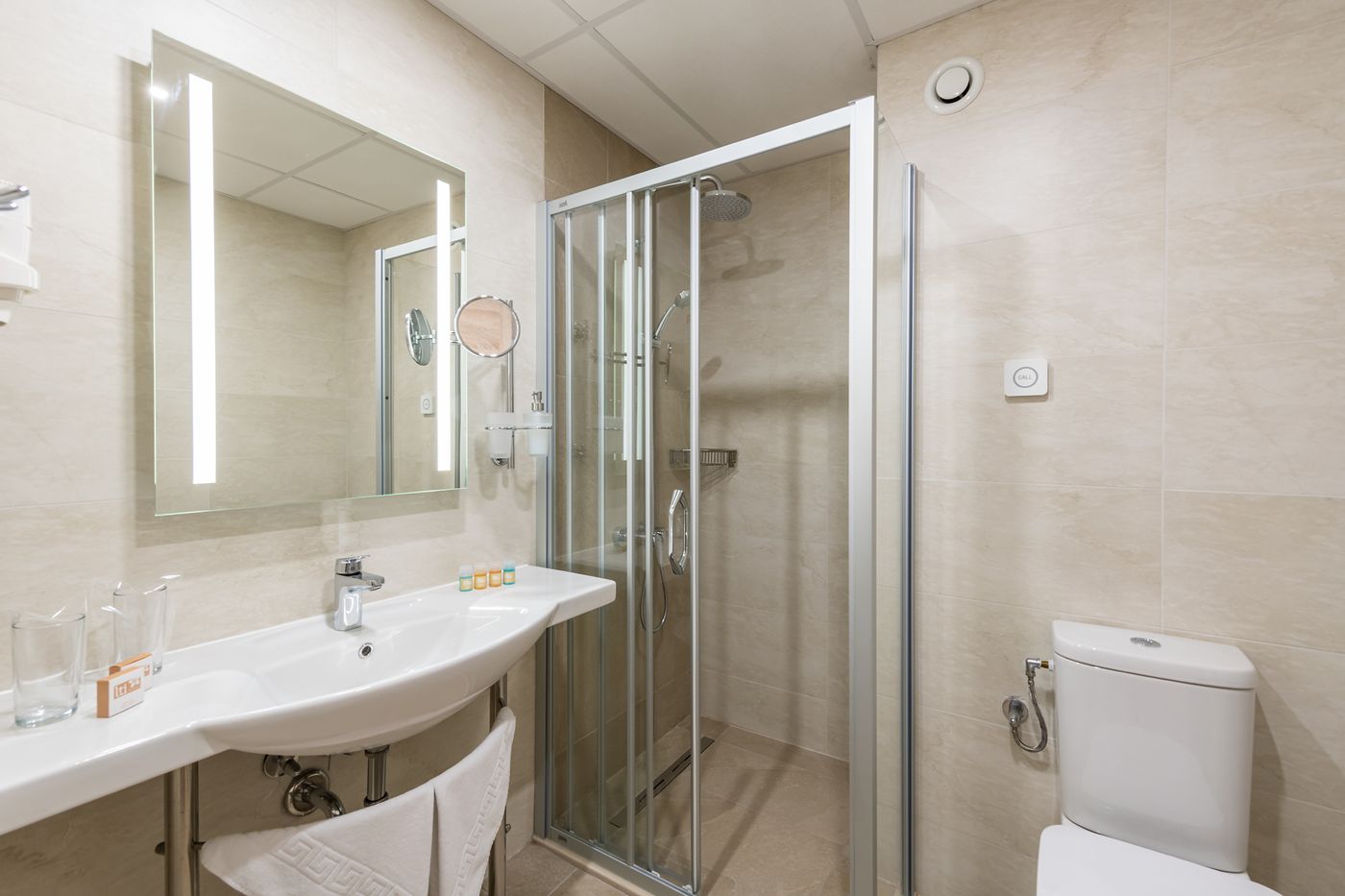 Neptun-Beach-Room-20