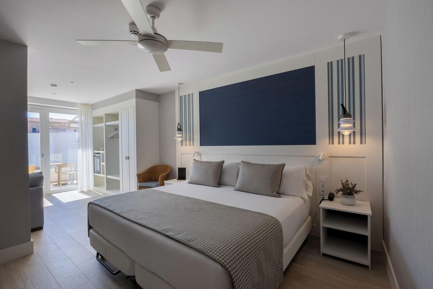 Catalonia-Mirador-des-Port-Room-31