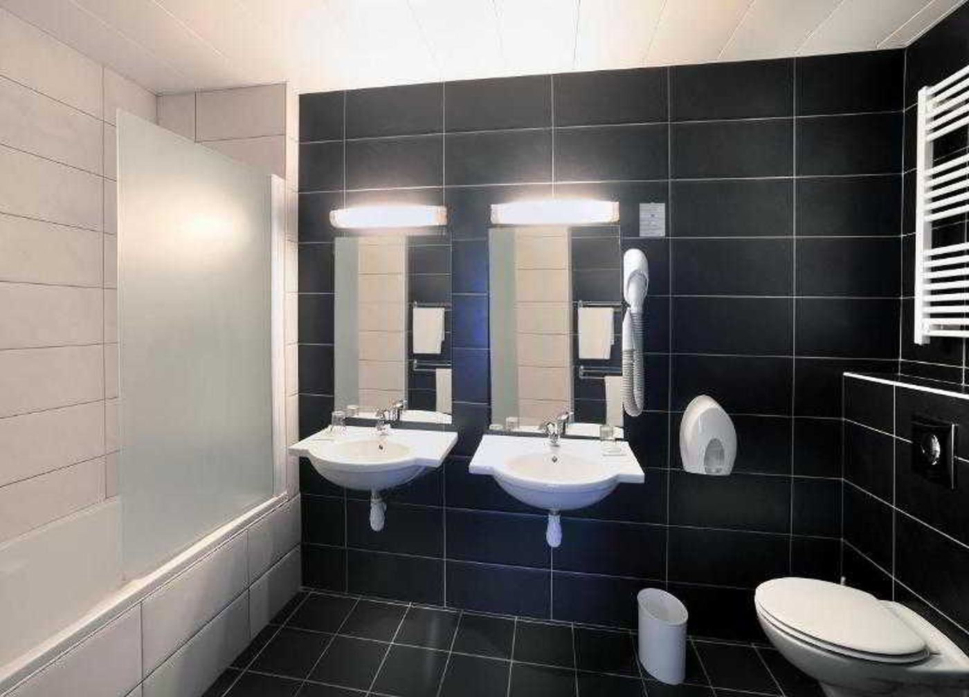 Gloria & Avenue-France-LOURDES-Room-10