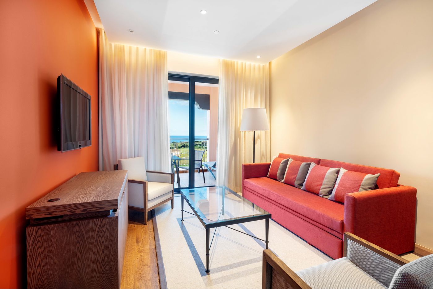 Cascade-Wellness---Lifestyle-Resort-Room-40