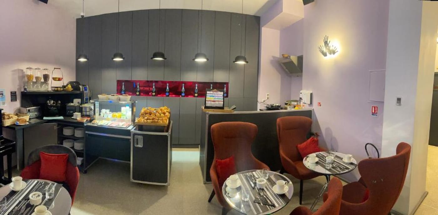 Hotel-du-Triangle-dOr-General-view-6