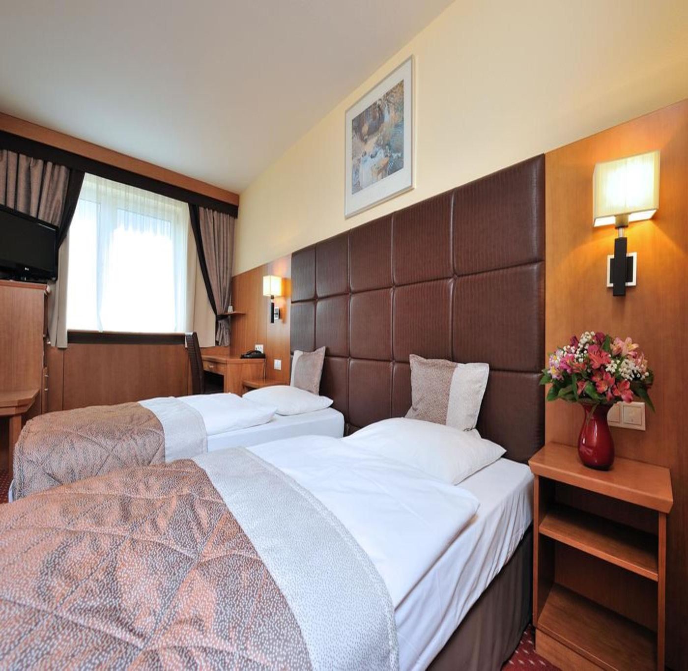Carlton-Hotel-Buda-Castle-Room-18