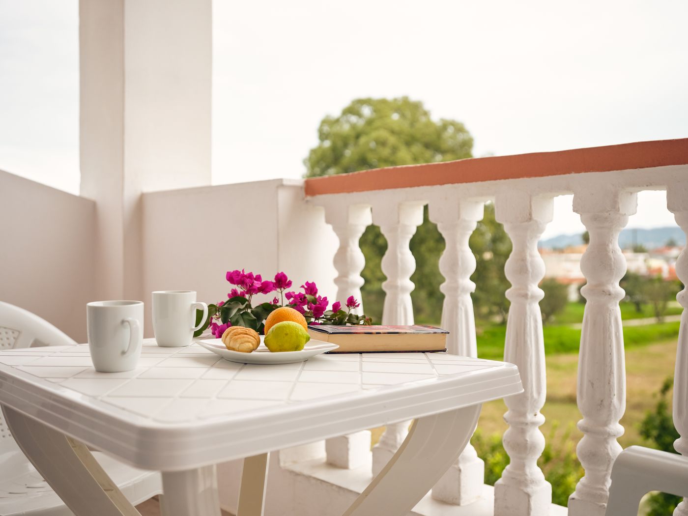 Savvas-De-Mar-Room-12