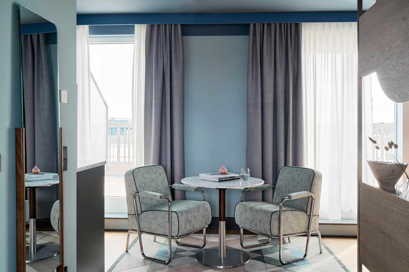 Schwan-Locke--Landwehrstrasse-Room-19