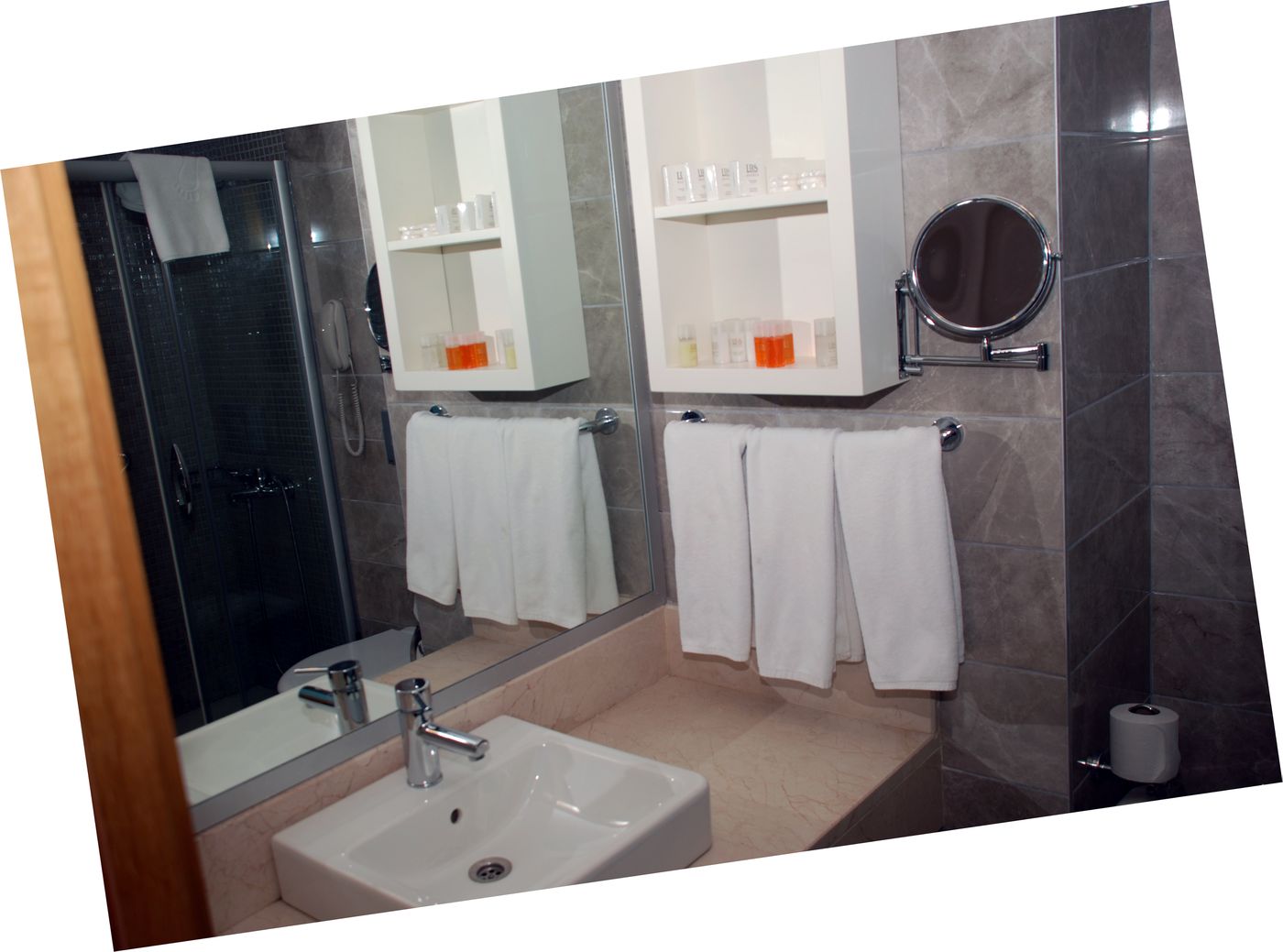 Lake---River-Side-Hotel---Spa-Room-31