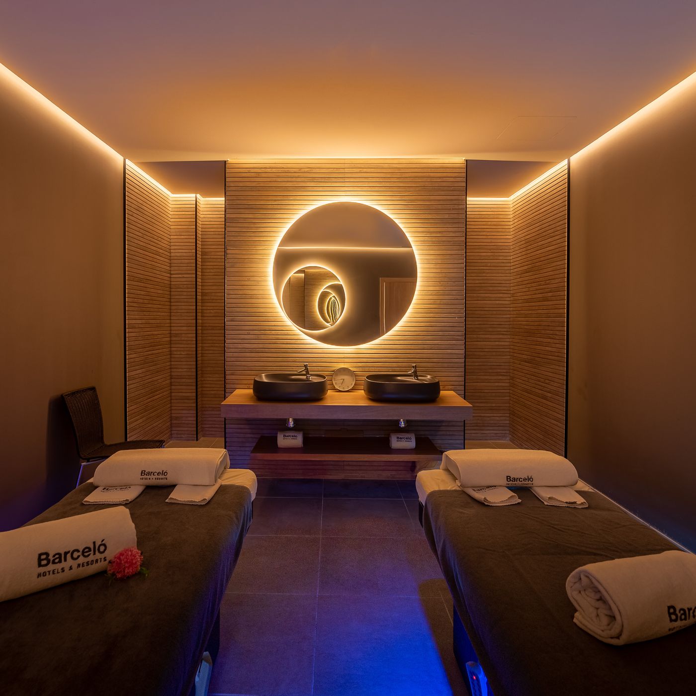 Barcelo-Punta-Umbr----a-Mar-Sports-and-Entertainment-69