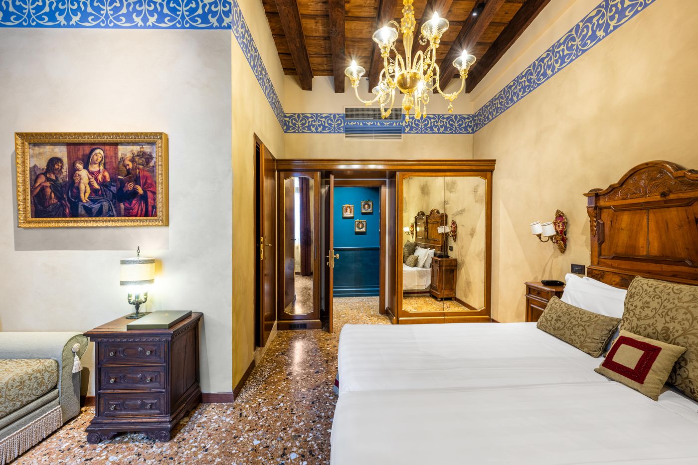 Palazzo-Priuli-Hotel-Room-15