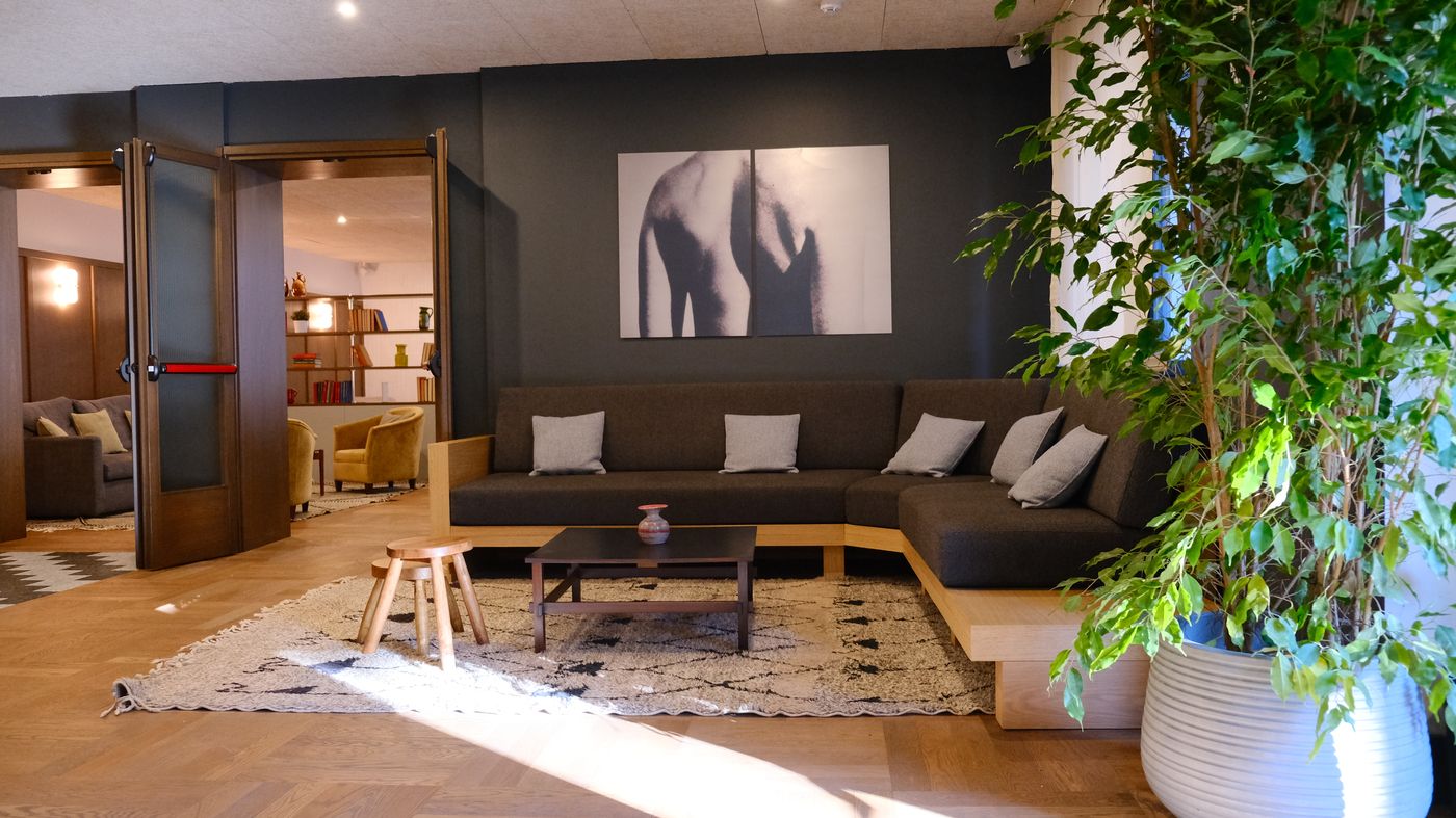 c-hotels-Club-House-Lobby-12