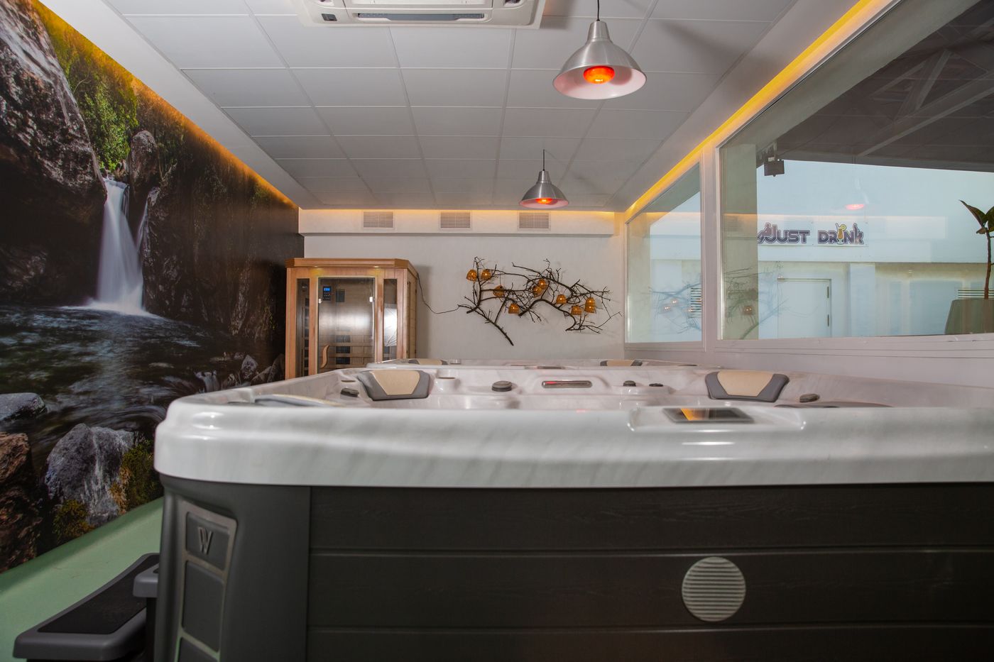 Hotel-Alay---Adults-Only-Sports-and-Entertainment-77