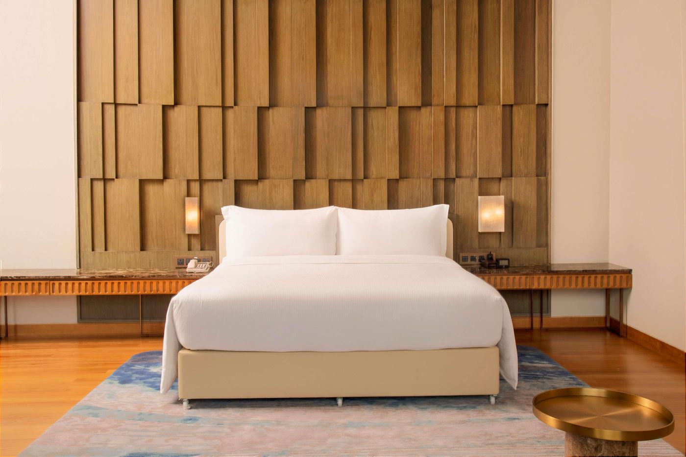 DoubleTree-by-Hilton-Weerawila-Rajawarna-Resort-Room-39