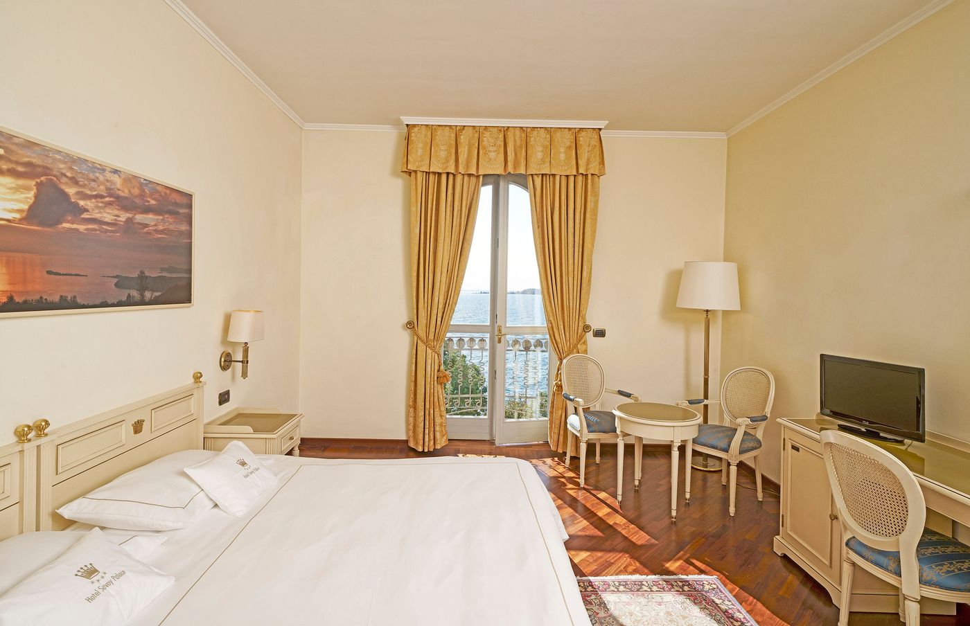 Hotel Savoy Palace-Italy-Gardone Riviera BS-Room-9